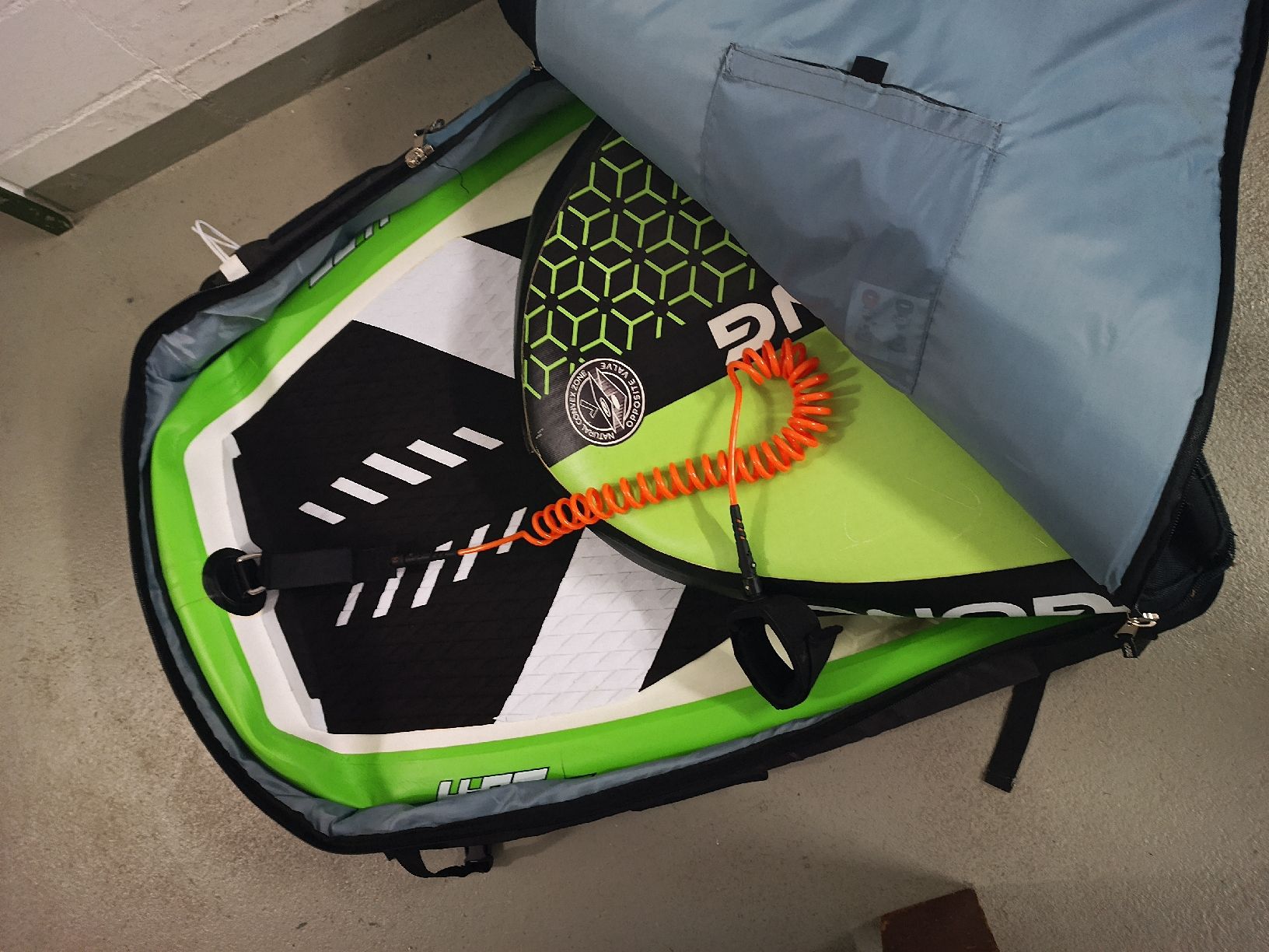 Gong Tavole da surf e di nuoto: GONG HIPE Wingfoil Board 85L – Usato da Hägglingen venduto da ivo.ribi 2