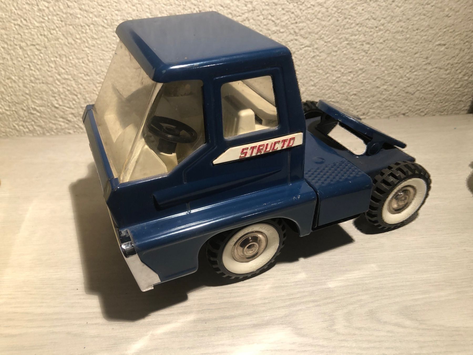 Bburago Modellini d'auto: Blechautotransporter v.STRUCTO Modell inkl. Modellauto 4stk. – Usato da Belp venduto da Kbasic 5