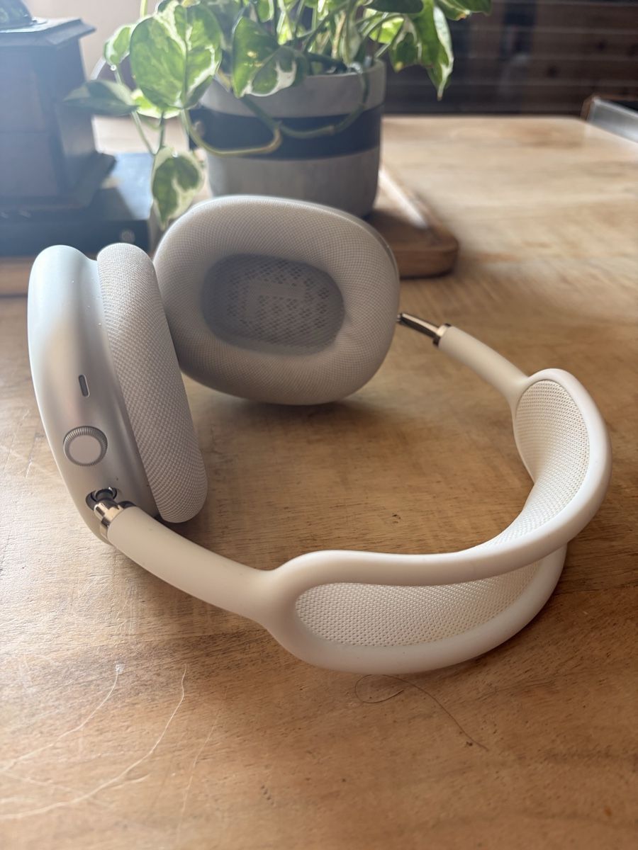 Apple Cuffie: Apple AirPods Max Silver – Usato da Crans VS venduto da yor_n5h8