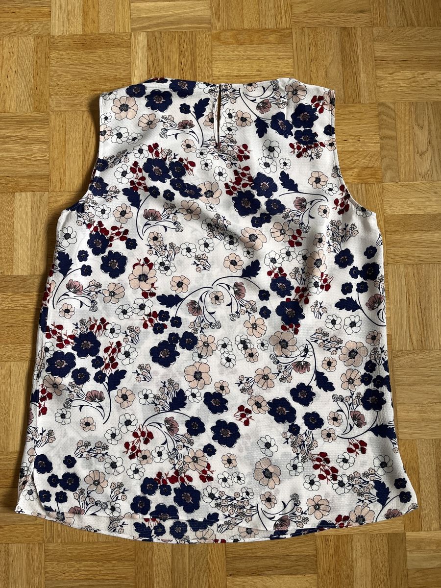 Massimo Dutti Top: Massimo Dutti Top, Grösse 38, Blumenmuster, Sommerlich! – Usato da Zürich venduto da Kleanthy 6