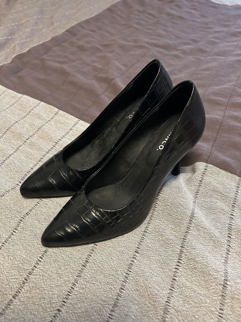 Scarpe da donna: Bianco leder schue Gr. 38 Absatz 9cm – Nuovo (secondo la descrizione) da Zürich venduto da bsudy 4