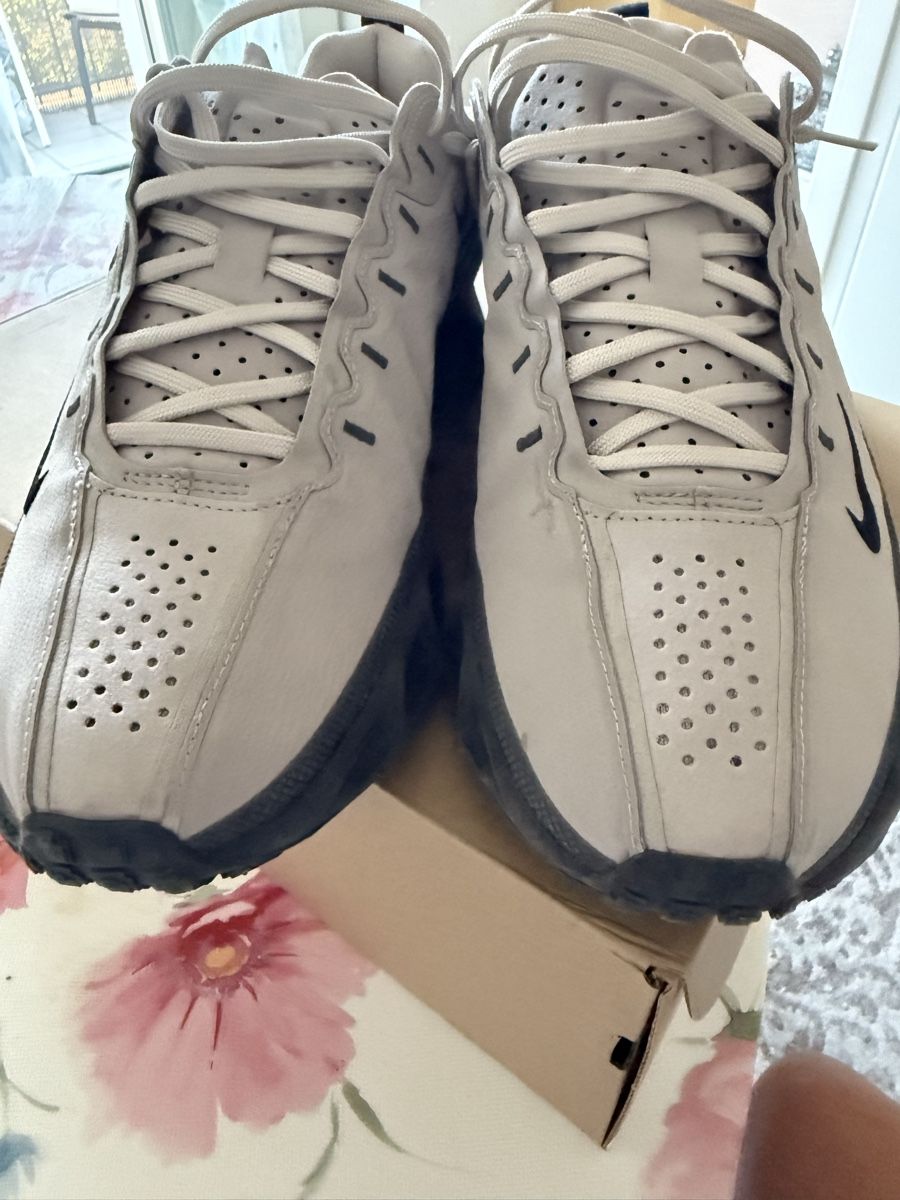 Nike Herrenschuhe: Nike Ava Rover Herren Grösse 44.5 – Neu (gemäss Beschreibung) aus Kreuzlingen von Bozzo75 1