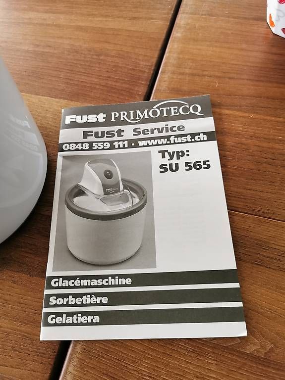 Appareils de cuisine: Glacèmaschine SU565 – D'occasion à Gunzwil par Ddanii 1