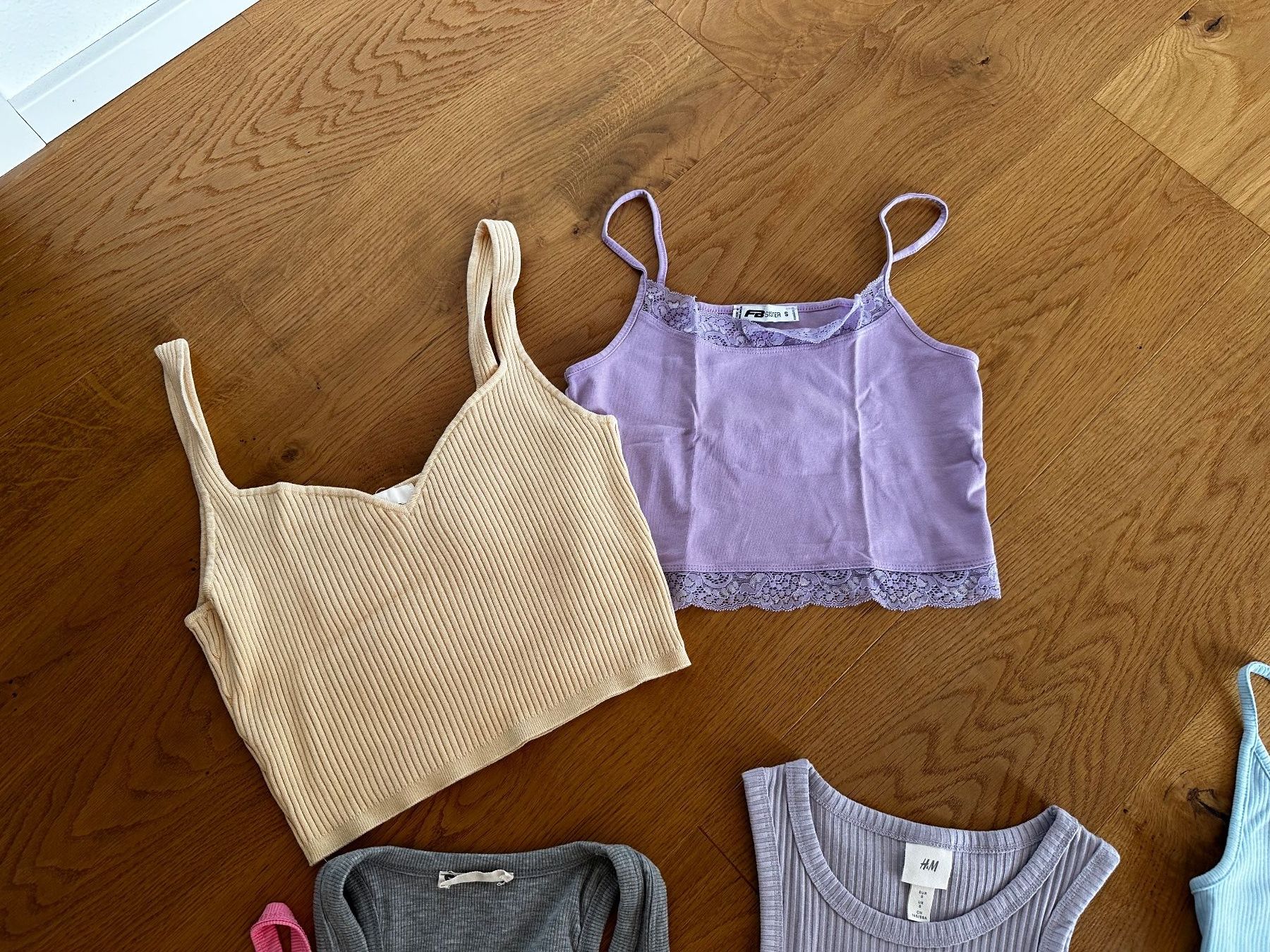 Lotti di vestiti: 9 Sommer Tops Gr. 34/36 – Usato da Sissach venduto da tapasu 2
