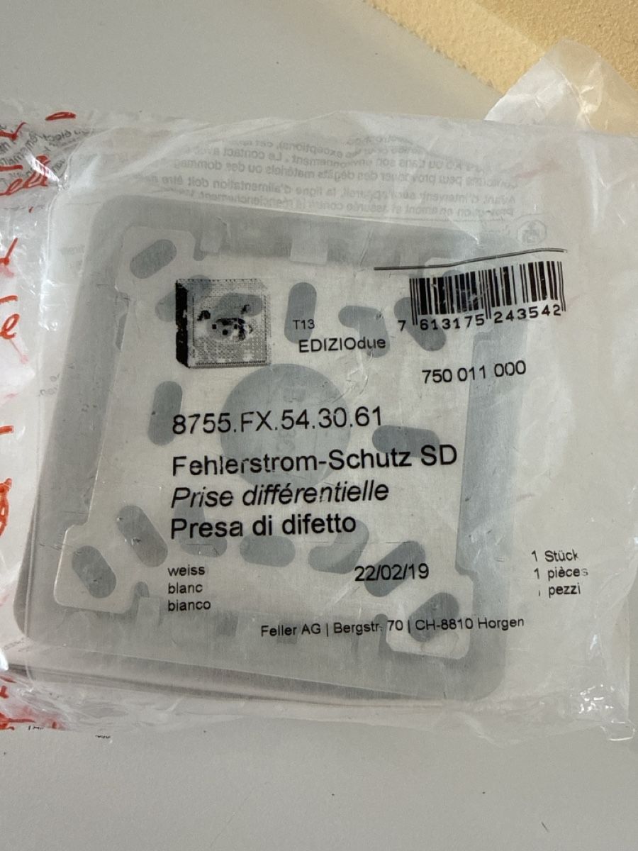 Feller Spine: Fehlerstrom-Schutz SD 8755.FX.54.30.61 neu – Nuovo e nell'imballaggio originale da Holziken venduto da Syk1 1