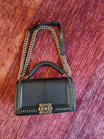 Sac imitation cuir croco noir