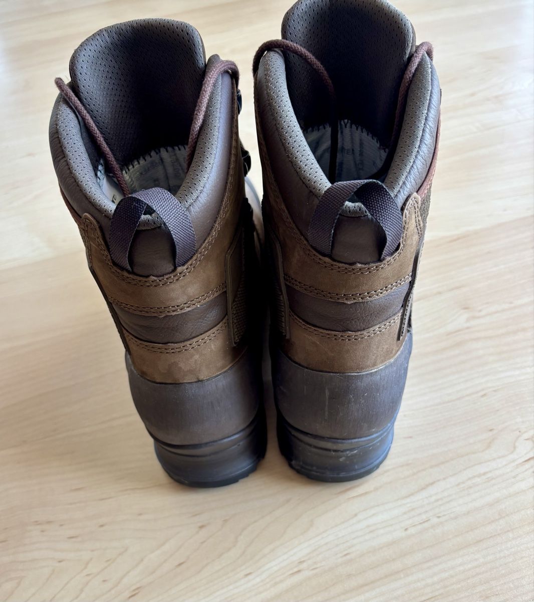 Scarpe da uomo: Bottes de randonnée 42 – Nuovo (secondo la descrizione) da Denens venduto da RomainSecondeMain 2