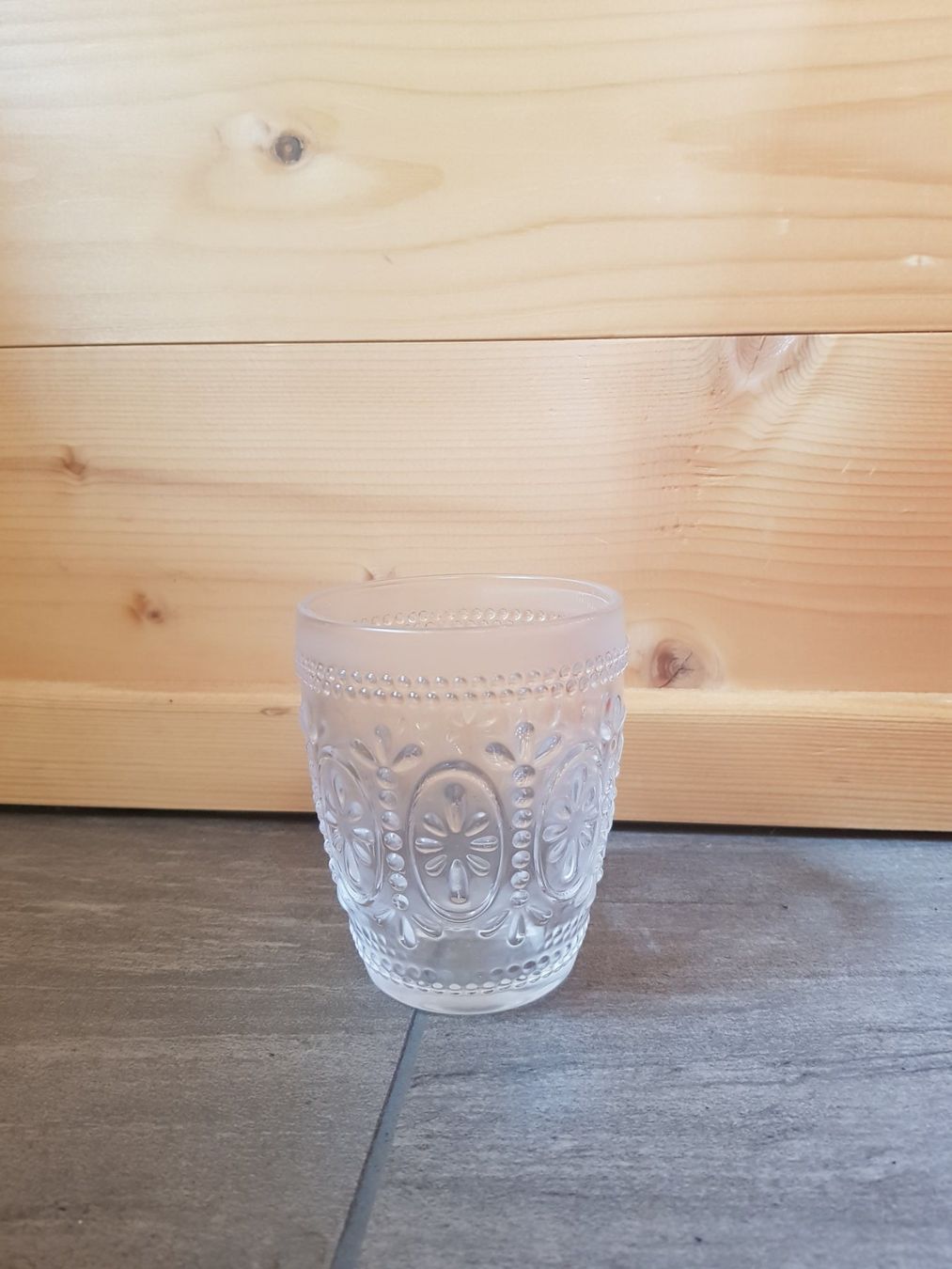 Bicchieri: Schönes Trinkglas – Usato da Zweisimmen venduto da Adorable