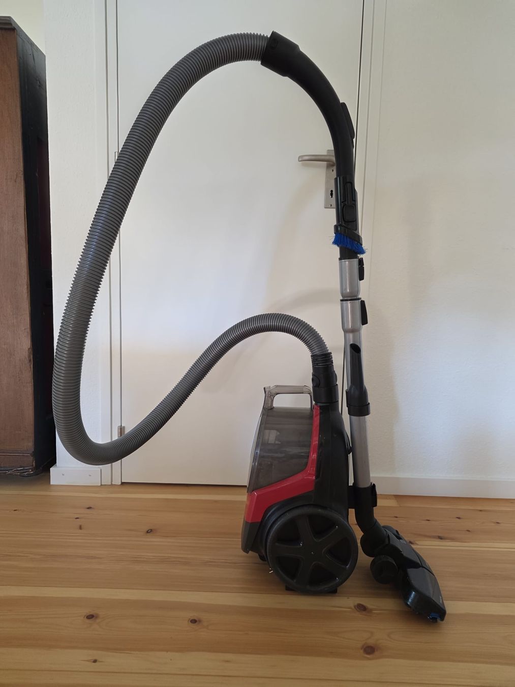 Philips Aspirateurs & Accessoires: Philipps power pro compact  – D'occasion à Thalwil par Jola123 1