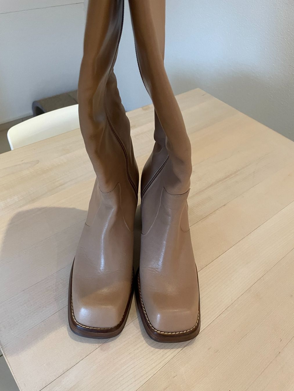 Scarpe da donna: Elegante Echtleder Stiefel, beige, Gr. 37 – Nuovo (secondo la descrizione) da Weiningen ZH venduto da mad_t6dx