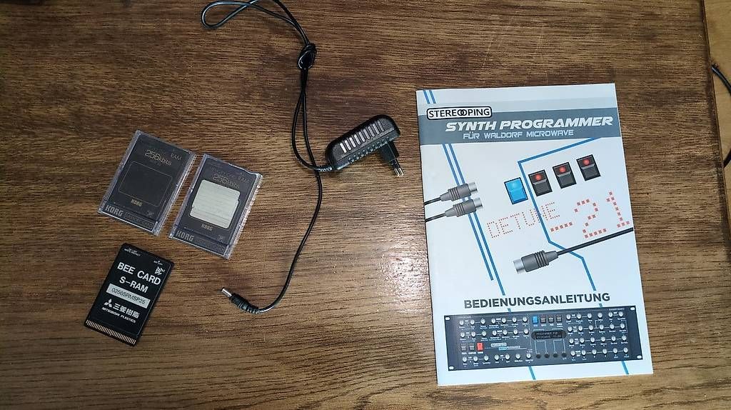 Waldorf Strumenti musicali: Waldorf Microwave rev. A + Stereoping Synth Programmer – Usato da Vevey venduto da OddEcho 3