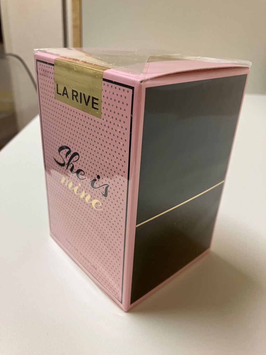 Profumi & Eau de Toilette: Parfum 90ml She is mine von La Rive NEU – Nuovo e nell'imballaggio originale da Schaffhausen venduto da Simmel80 2