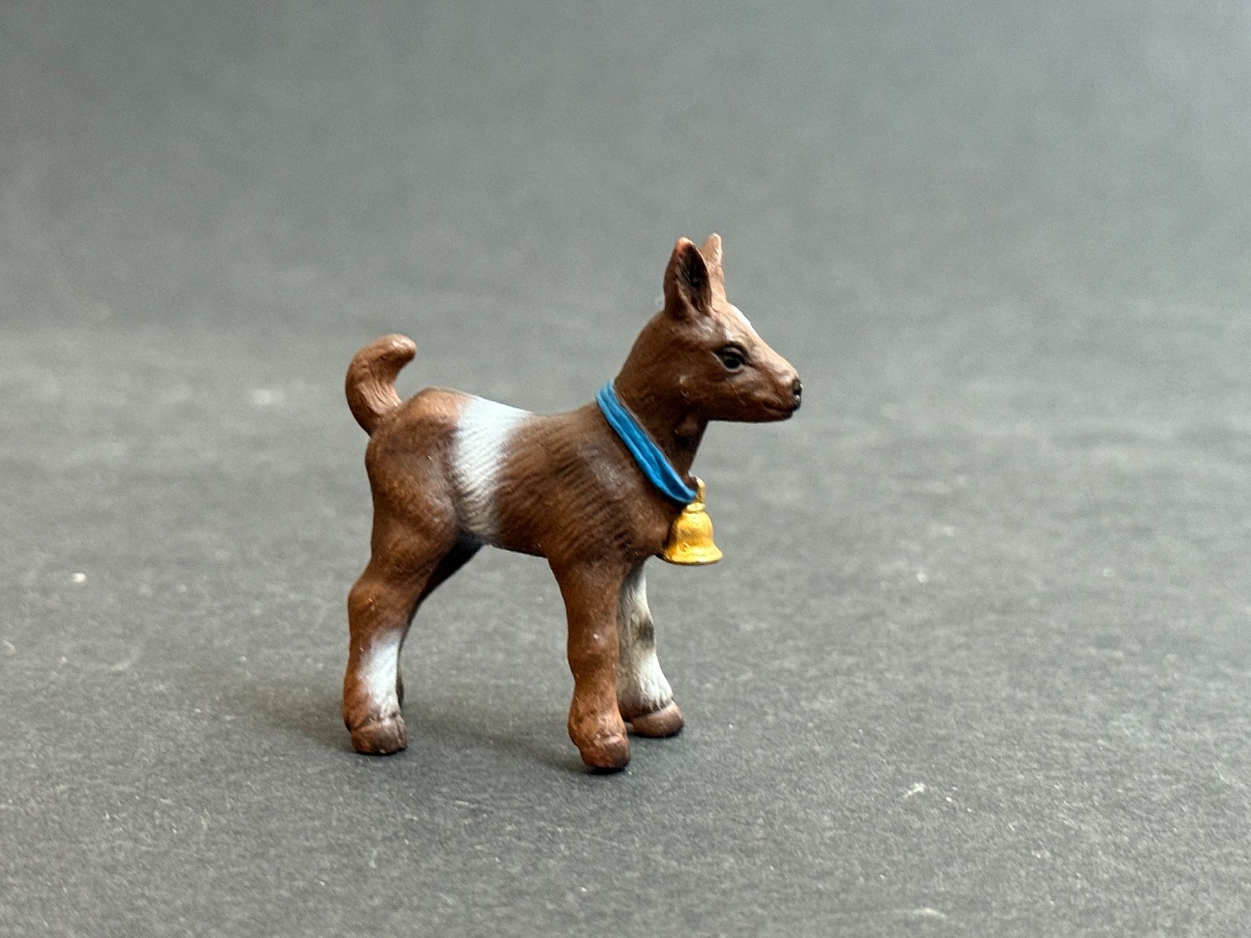 Schleich Statuette: Schleich - Zicklein mit Glöckchen Ziege – Usato da Ennetbaden venduto da mapa05 1