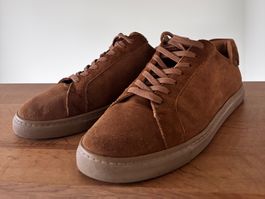 Sneaker aus Wildleder braun in gutem Zustand - Grösse 8
