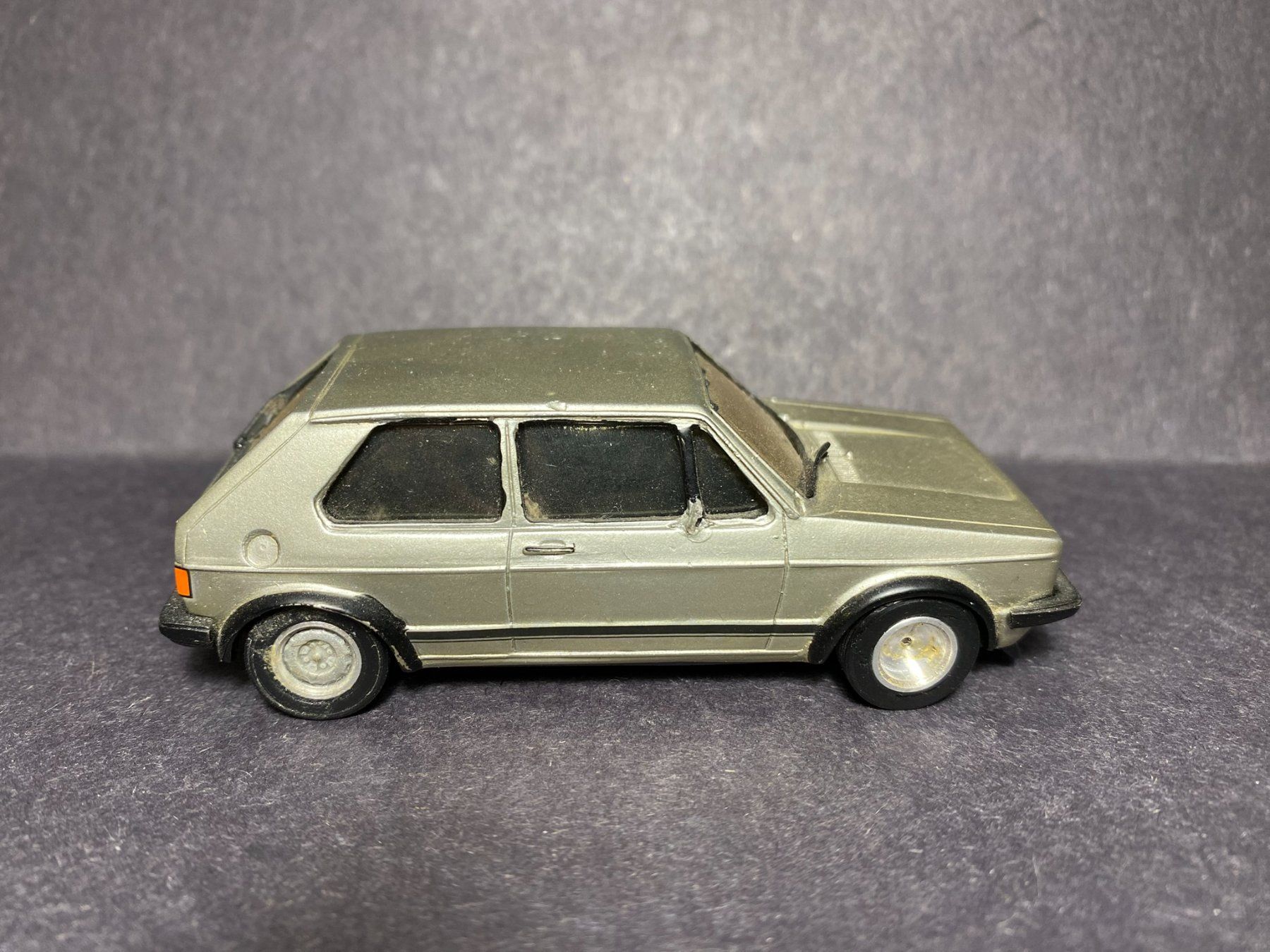 Volkswagen Modellini d'auto: VW Golf I GTI - Tin Wizard 1:43 – Usato da Spiez venduto da Maerggi 4