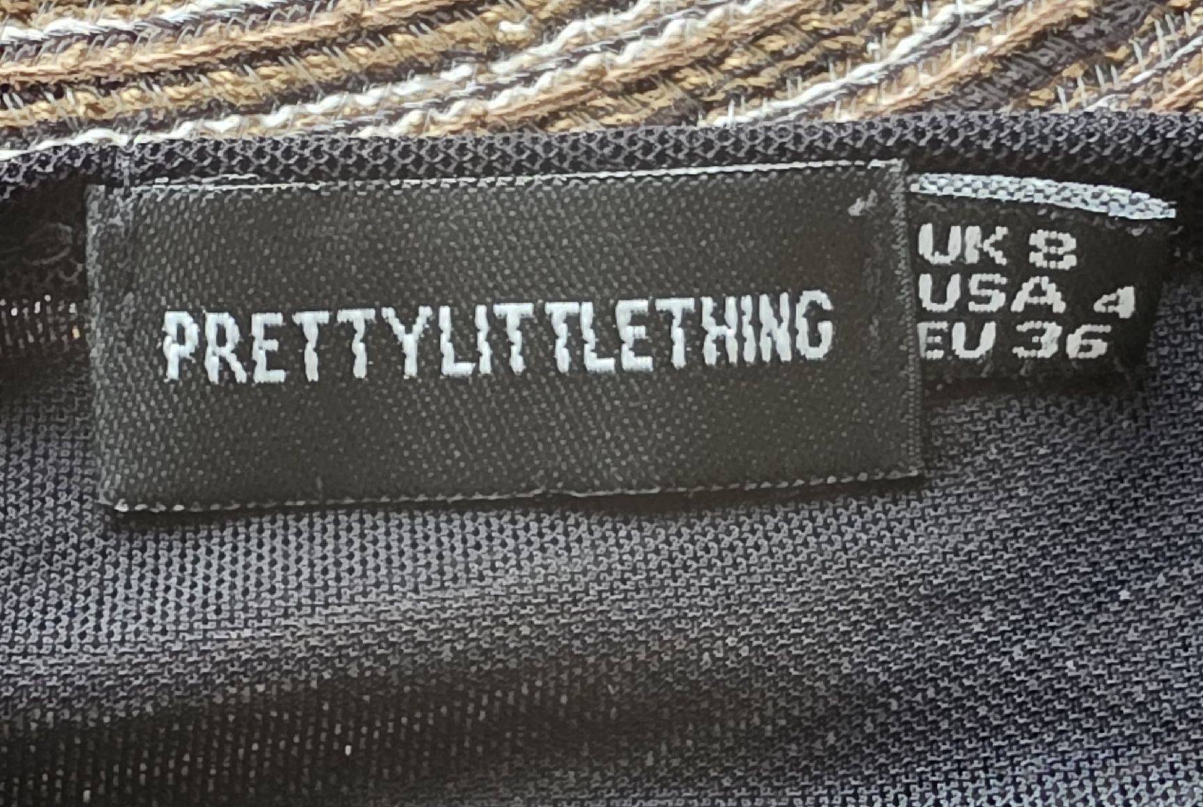 Top: PrettyLittleThing Body, Schwarz, Gr. 36 – Usato da Rheinsulz venduto da Gilea 4