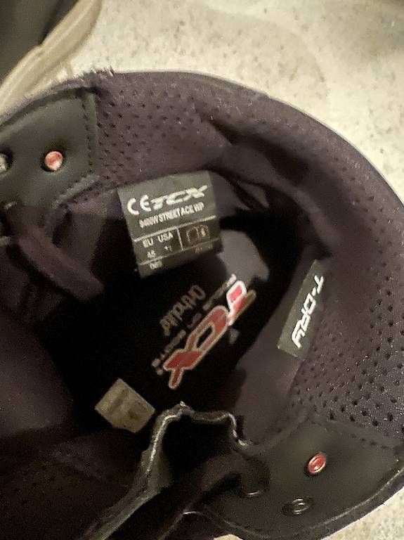 Chaussures hommes: Tcx Motorradschuhe Gr 45 – D'occasion à Zürich par baj_7tbs 3