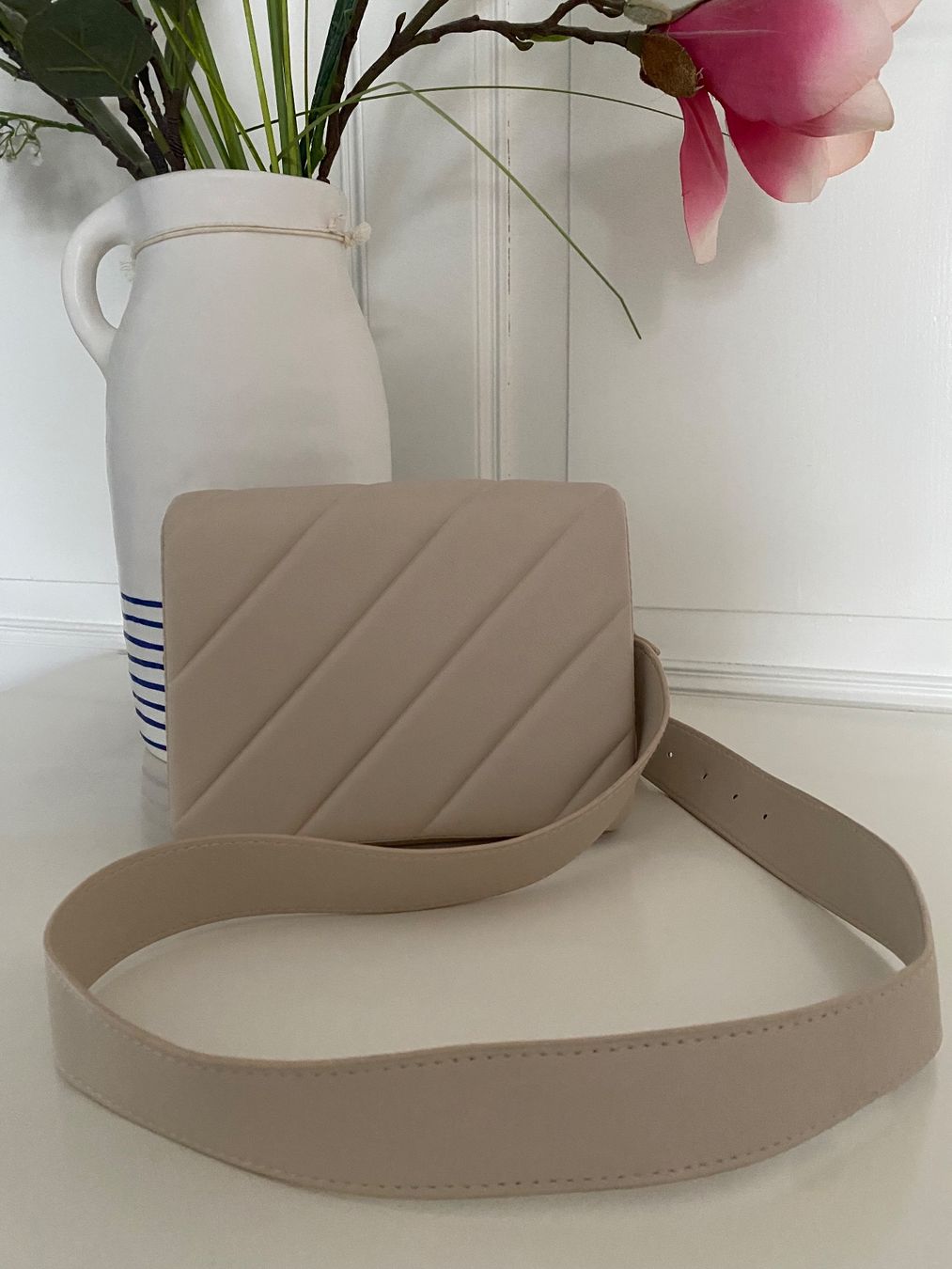 Mango Borse da donna: Umhängetasche neuwertig – Nuovo (secondo la descrizione) da Zürich venduto da ana_7wny