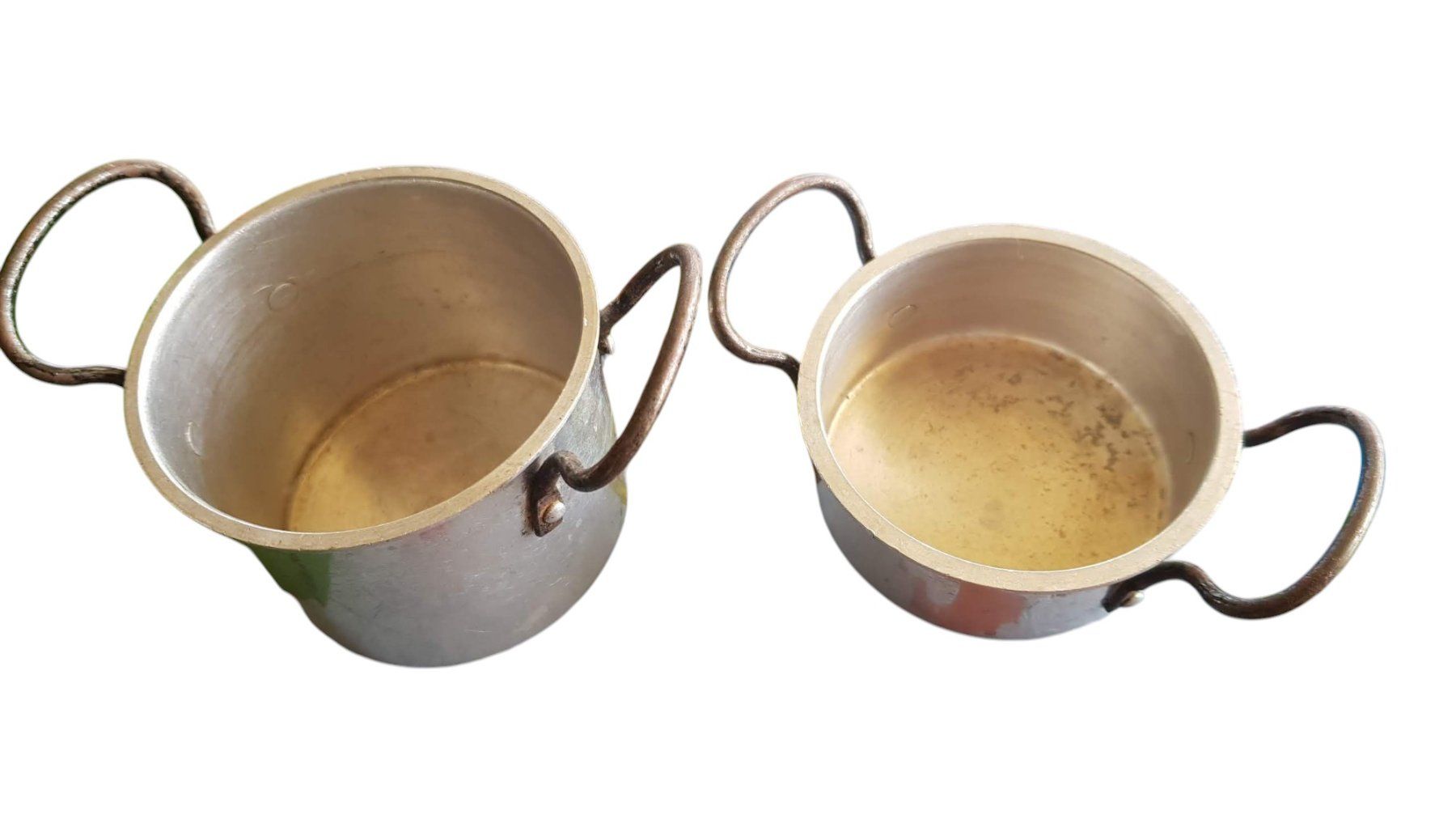 Giocattoli: Puppenküche - 2 antike Töpfe – Usato da Mörschwil venduto da antiksalon 2