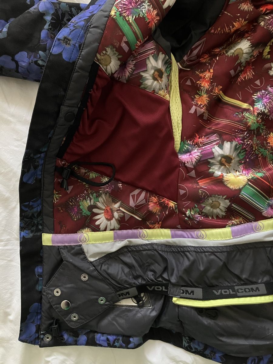 Volcom Giacche: Veste de ski à fleurs - VOLCOM – Usato da Genève venduto da sunflower.vintage 5