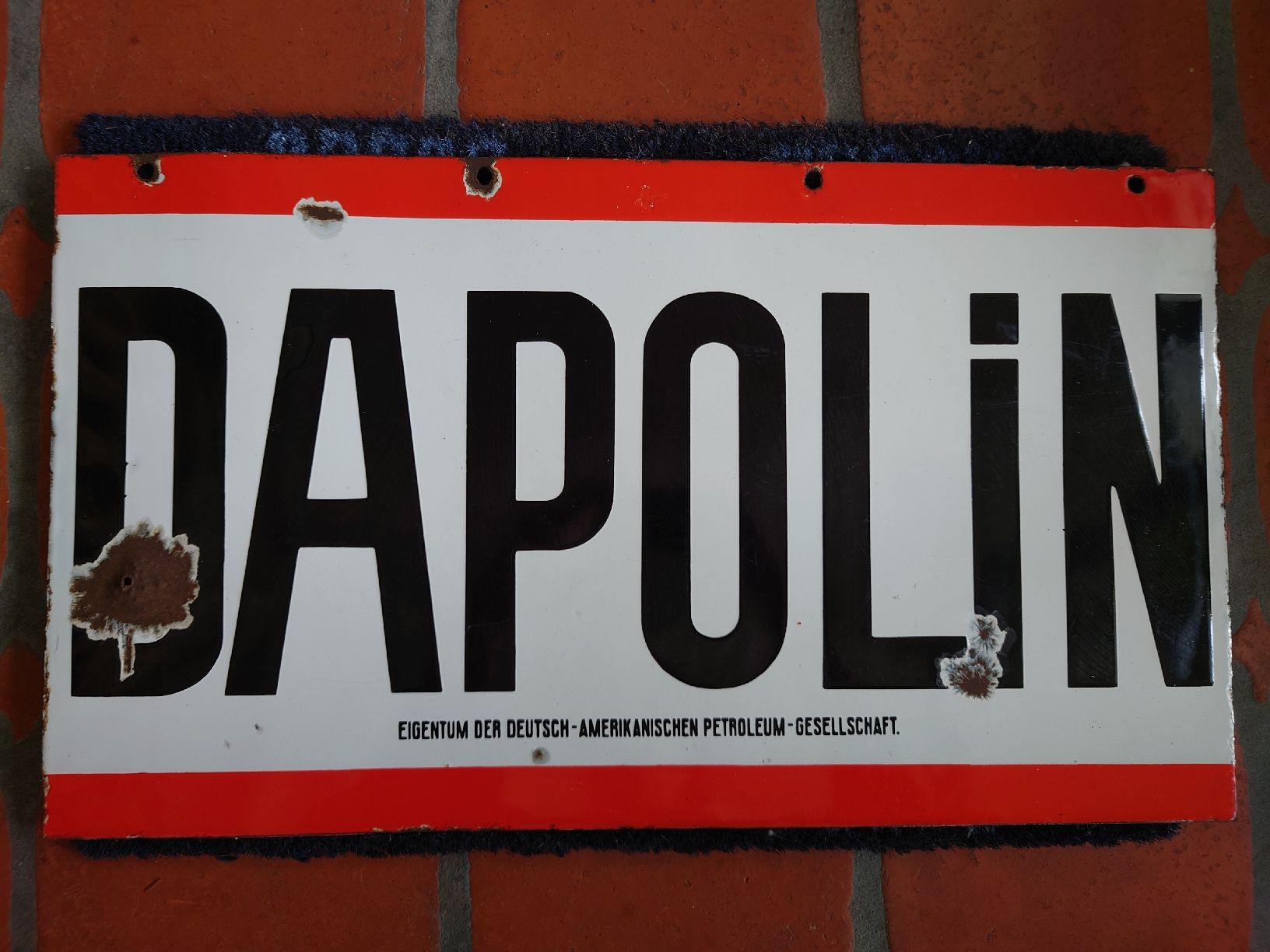 Esso Insegne: Emailschild Dapolin Petroleum-Gesellschaft – Usato da Abtwil SG venduto da rabbit64 1