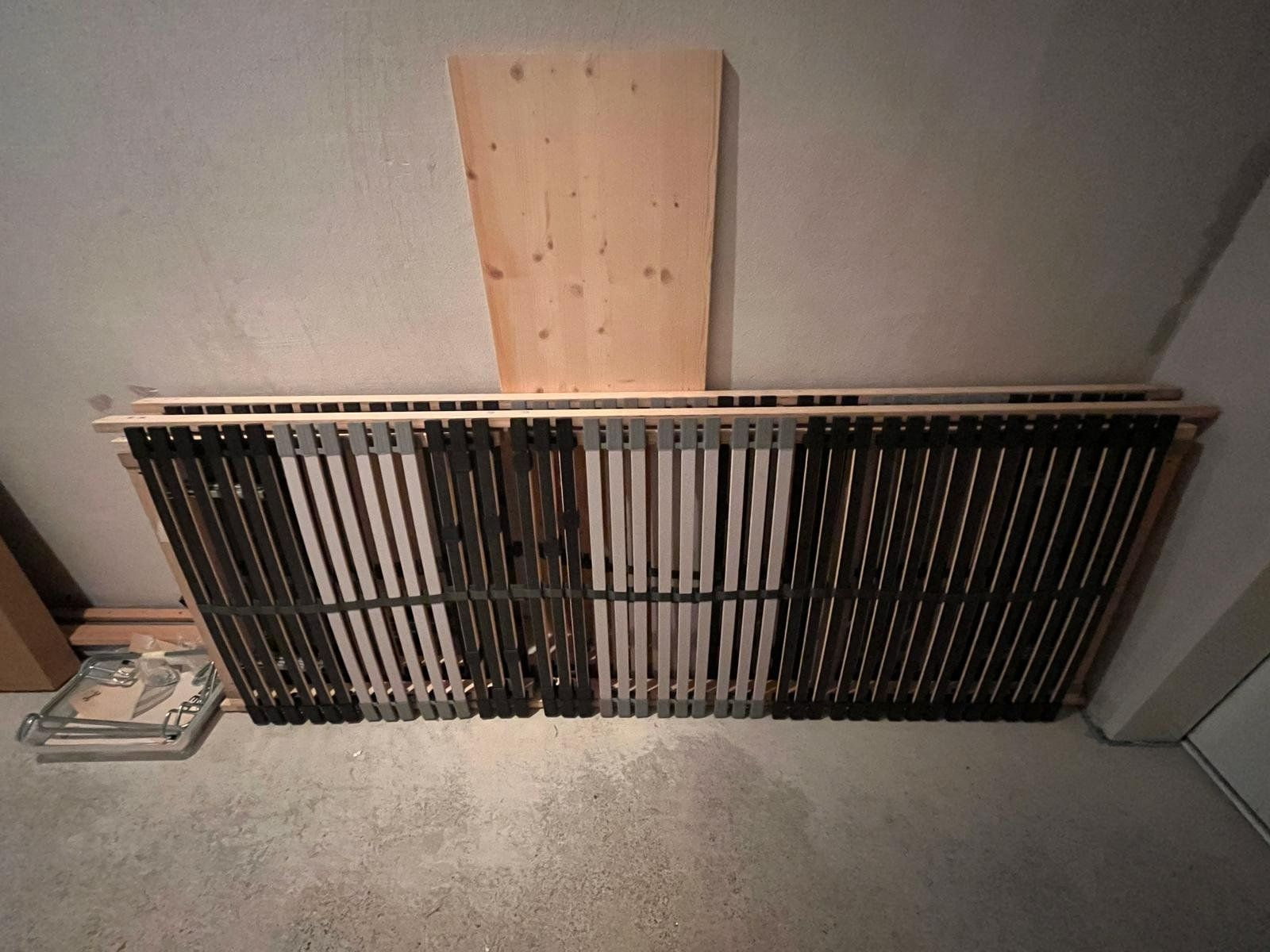 Letti: MALM Bettgestell + 2x LÖNSET Lattenrost – Usato da Worb venduto da Taifun6 2