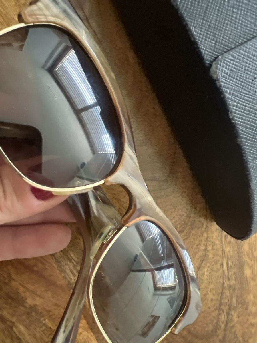 Prada Occhiali & Lenti: Stylish Prada Sunglasses with Case – Usato da Zürich venduto da tan_8nxr 5