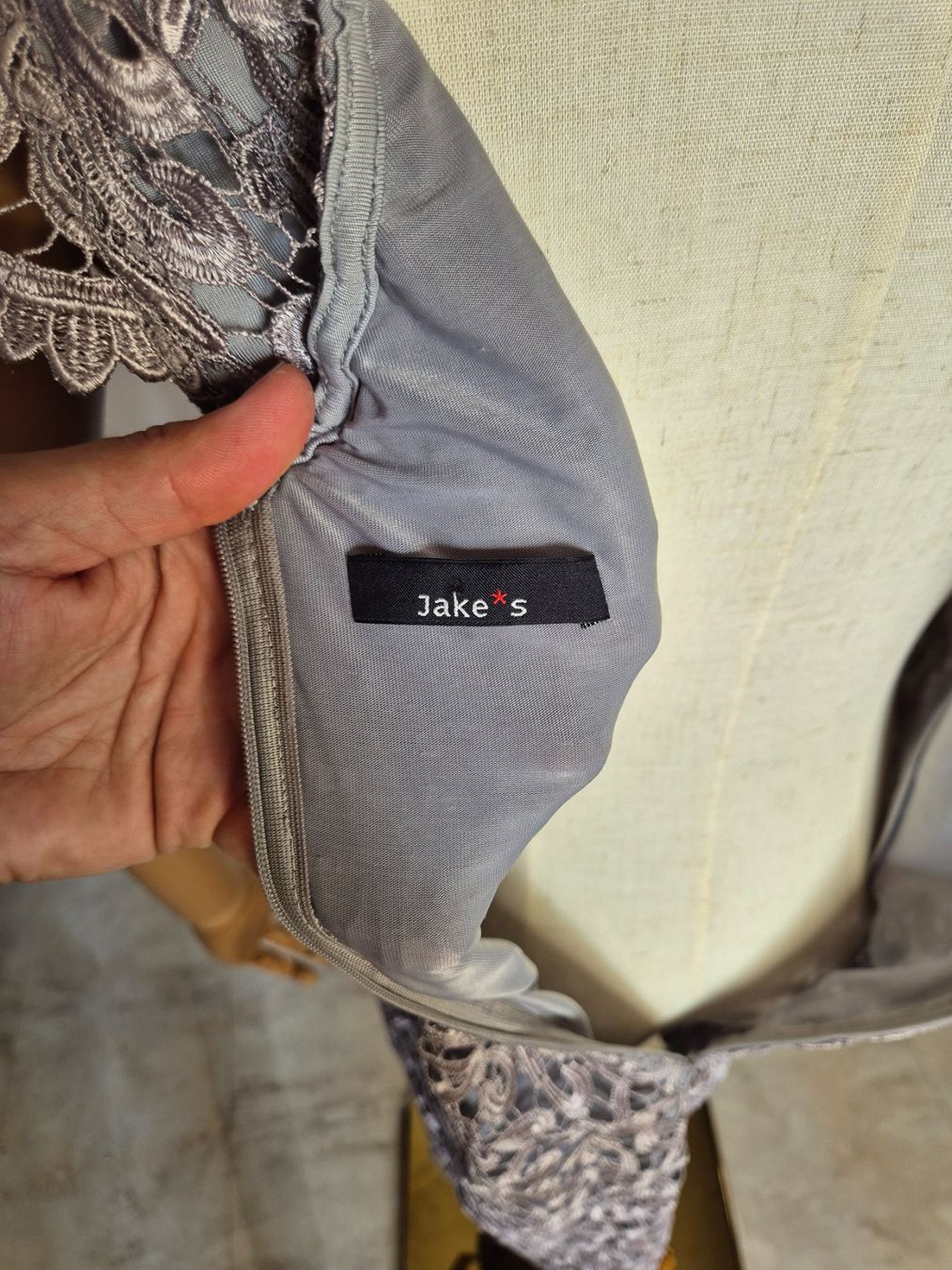 Robes: Jake*s Kleid – D'occasion à Leissigen par ali_k9v8 3