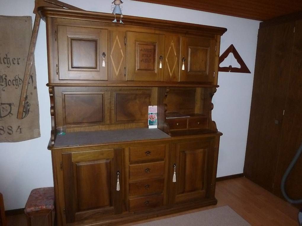 Credenze: Bauern-Buffet Nussbaum massiv – Usato da Würenlingen venduto da suter9a 3