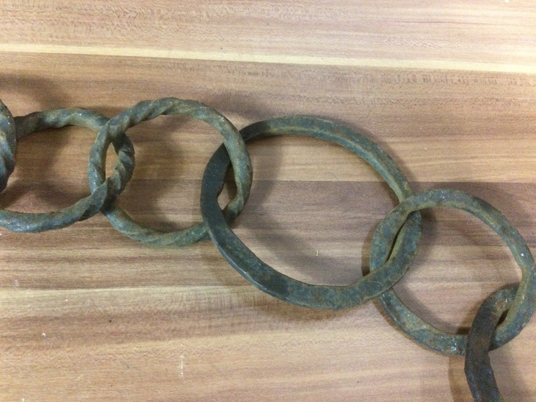Attrezzi da lavoro: Antike geschmiedete Kessel oder Feuerkette – Usato da Wangen SZ venduto da kuriosum12 2