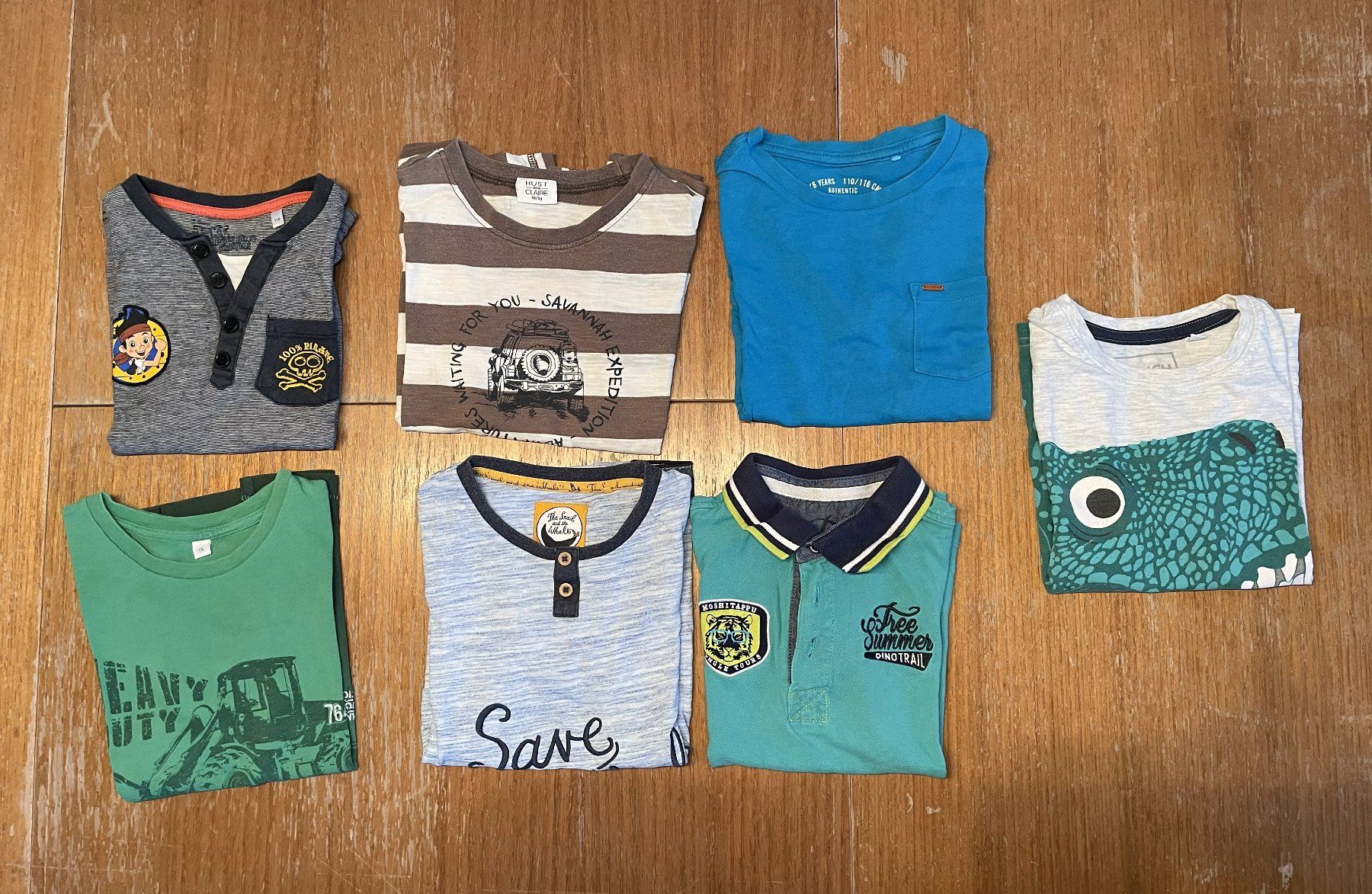 Lotti & Set di vestiti: 7 Shirts Gr. 116 – Usato da Zürich venduto da Fagus11