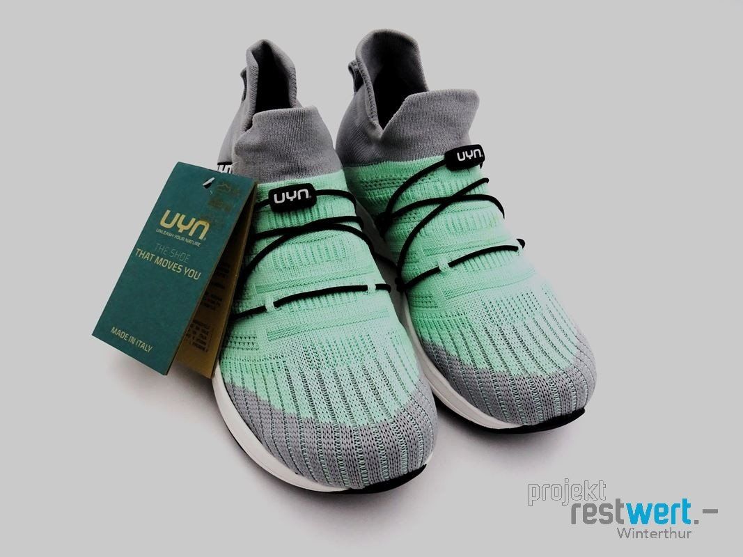 UYN Scarpe da donna: UYN FREE-FLOW TUNE, MINT/SILVER, GR. 36 – Nuovo (secondo la descrizione) da Winterthur venduto da Restwert_Winterthur 1