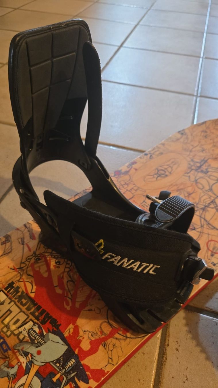 Burton Board: Snowboard Set mit Boots Gr. 37, Occasion – Usato da Mellingen venduto da ReLoveit 4