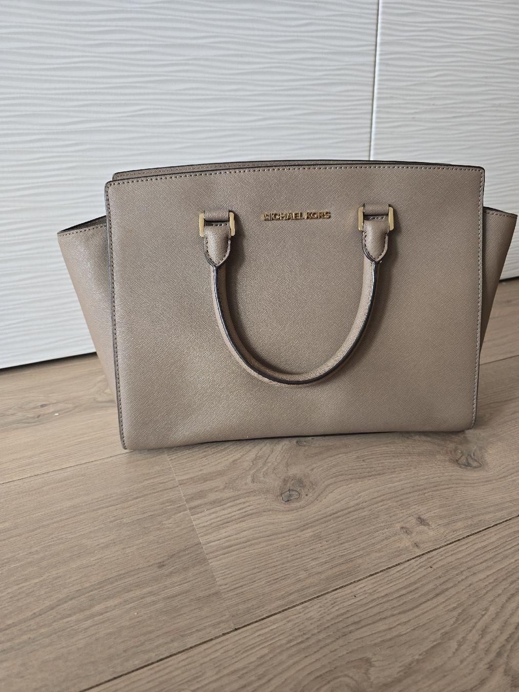 Michael Kors Borse da donna: Michael Kors Handtasche taupe – Usato da Baar venduto da YvonneSch01
