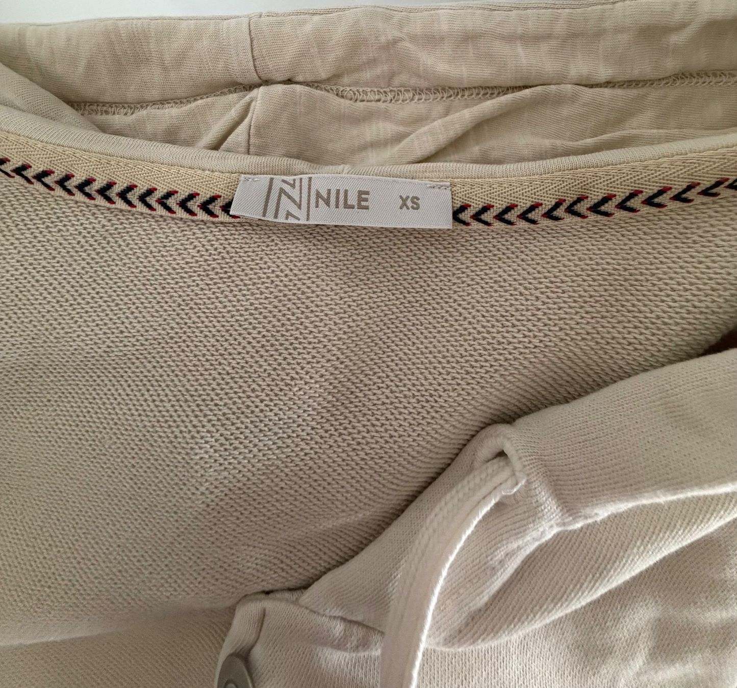 Nile Giacche: Nile Kapuzenjacke XS – Usato da Luzern venduto da Lampion 2