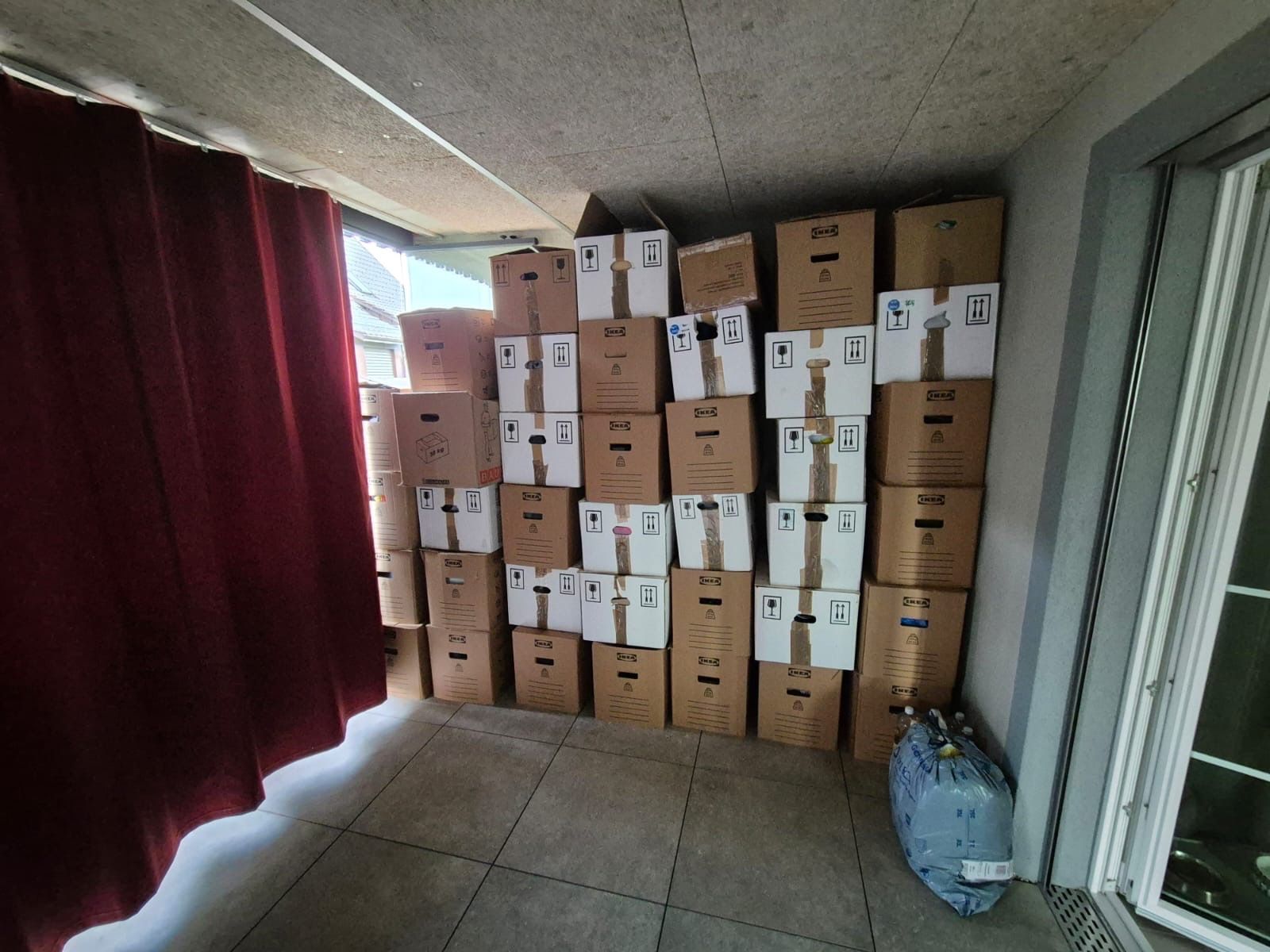Cartons: Umzugskartons – D'occasion à Obfelden par User500 1