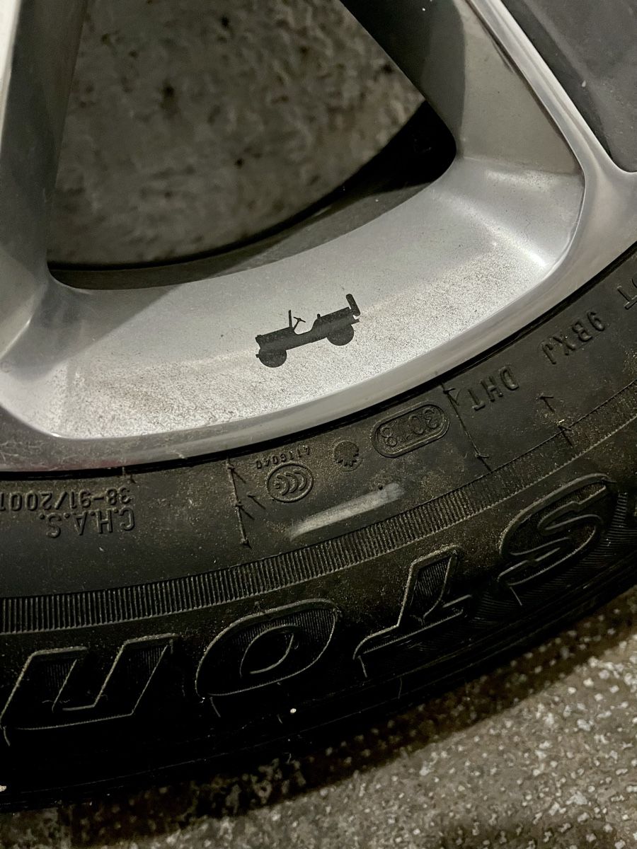 Jeep Pneus & Roues: Jeep Wrangler Anniversary Reserverad – Neuf (Voir description) à Rebstein par mee_526y 3