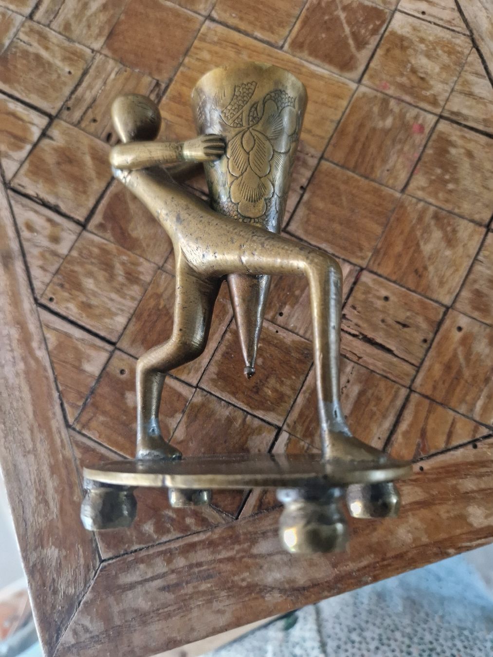 Skulpturen & Statuen: Kerzenständer Messing Figur graviert, exclusiv – Gebraucht aus Mörigen von Clio111 2
