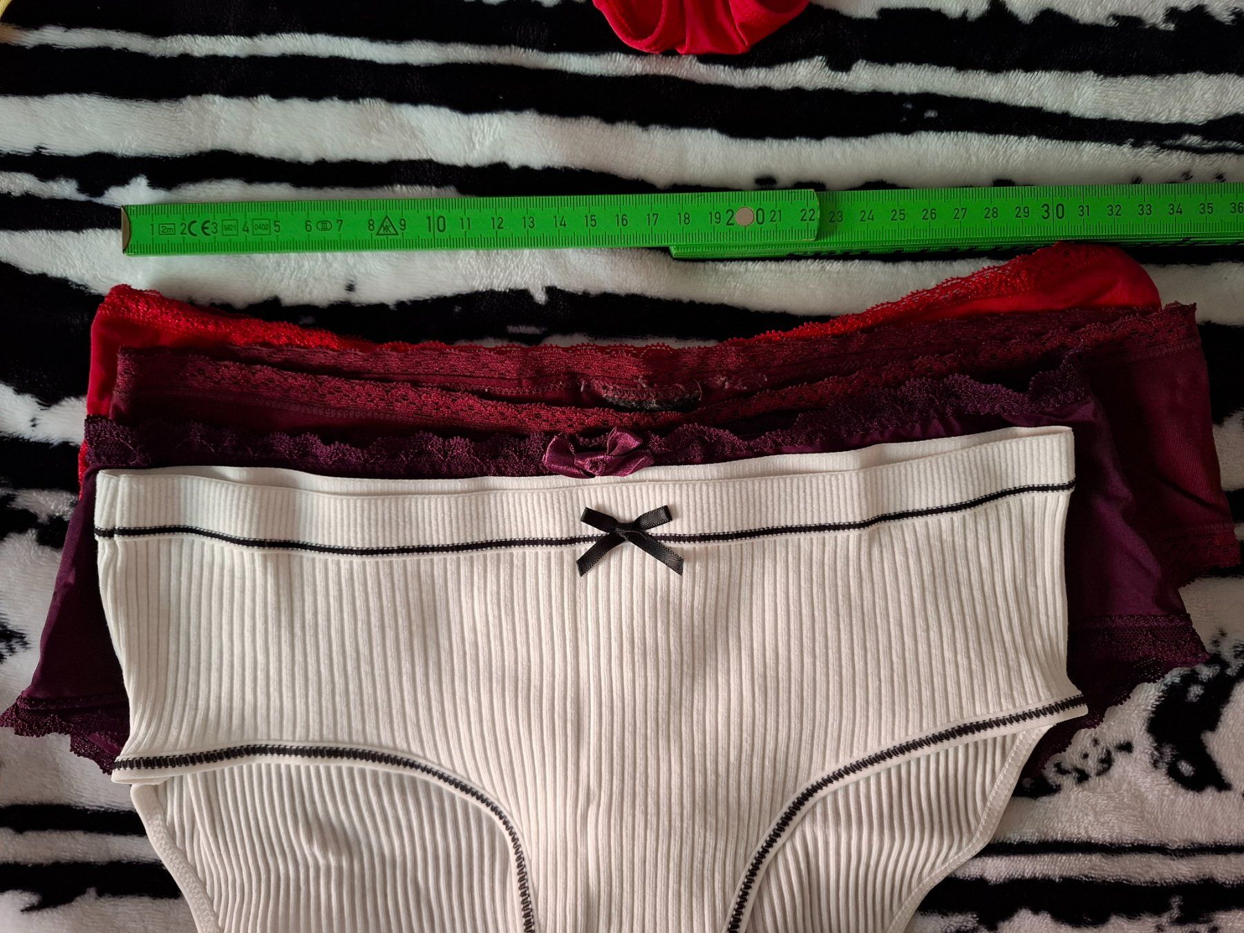 Autres dessous: Div.Unterhosen/Slips gr.ca. 36/38 – D'occasion à Oberurnen par rotty80 4