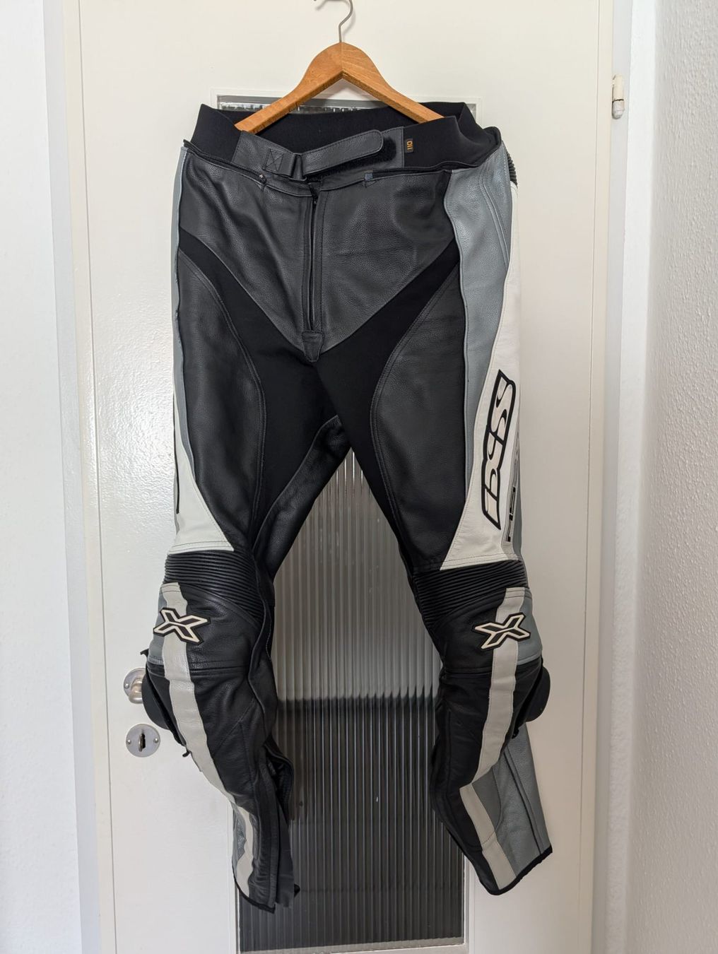 Kleiderpakete: Komplette Motorrad Ausrüstung – Gebraucht aus Kloten von TheSorrofOfJoy 3