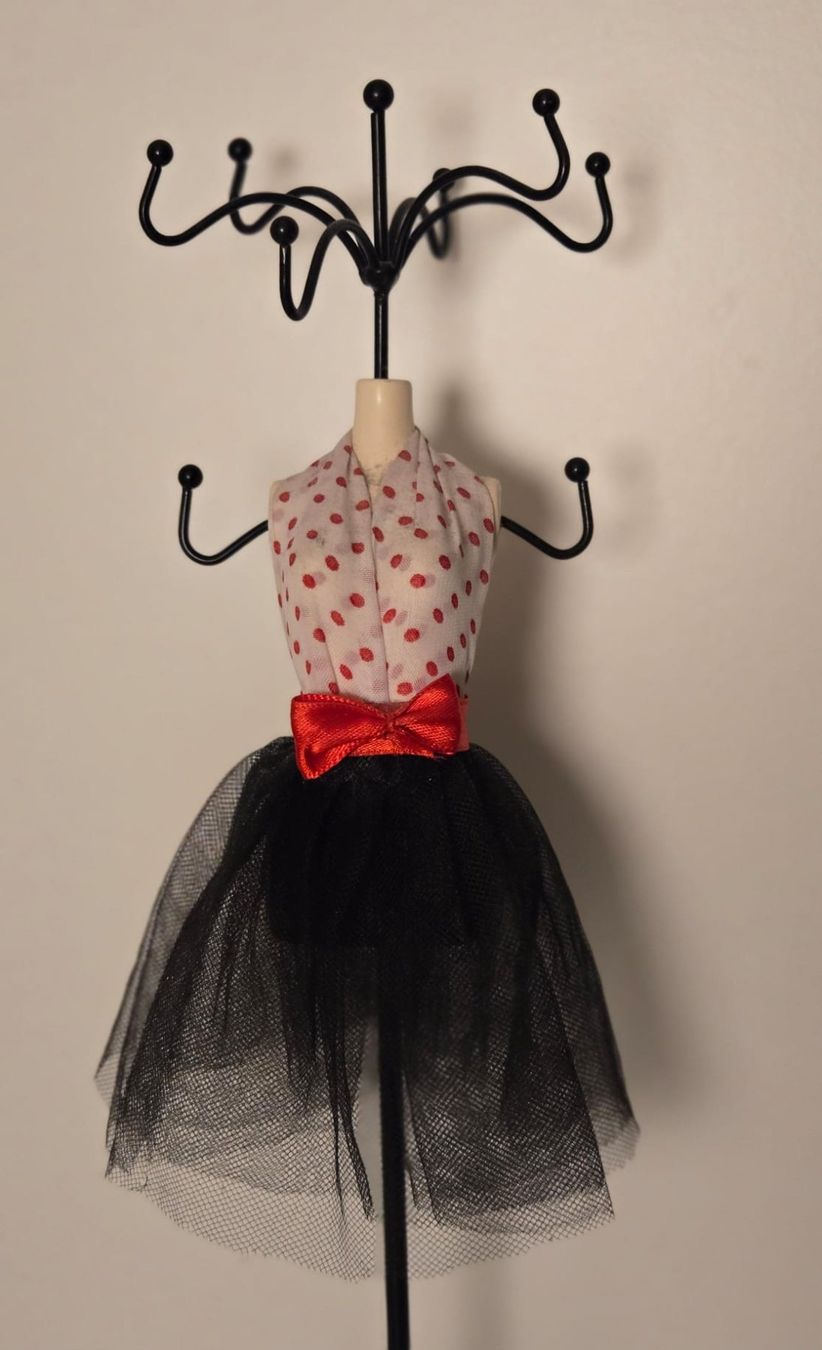Portagioie: Hübscher Schmuckständer im Tutu-Design – Usato da Rheinsulz venduto da Gilea