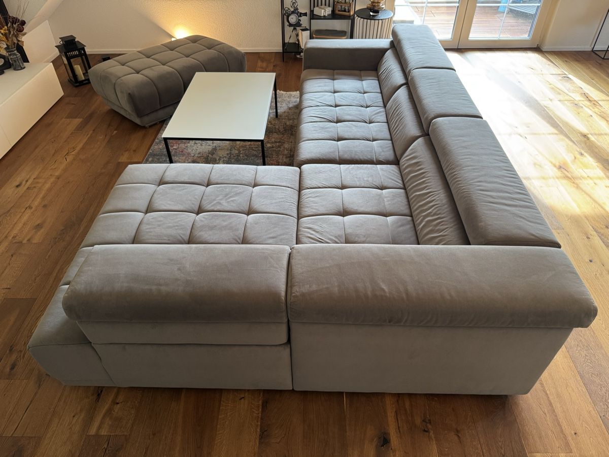 Divani: Graues Sofa / Wohnlandschaft / Ecksofa mit Hocker 313x223cm – Usato da Elsau venduto da cali311 1