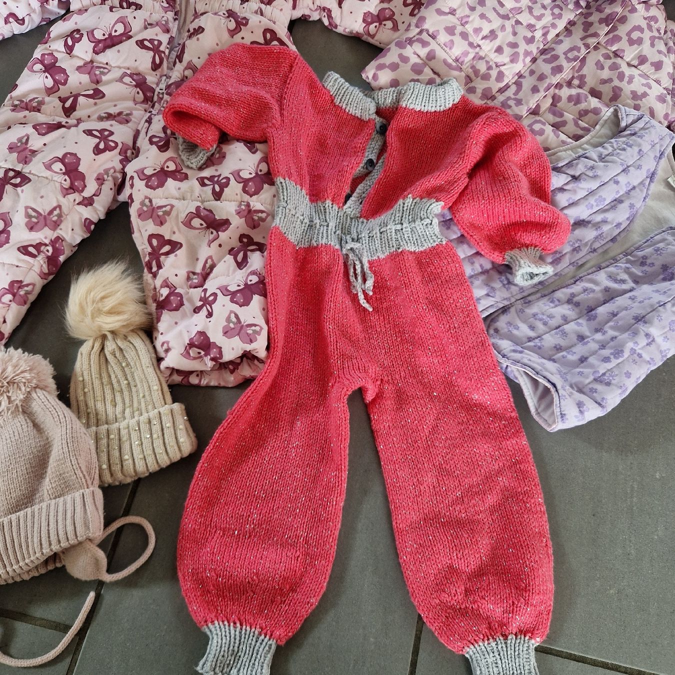 Lotti & Set di vestiti: Winter Kleiderpaket Mädchen gr 86 / 92 – Usato da Thayngen venduto da Misanthrop01 1