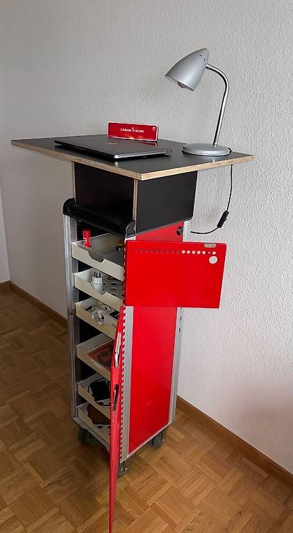 Altro in Aeronautica: Swiss Trolley "Stehpult" – Usato da Galgenen venduto da wer_v9fb 8