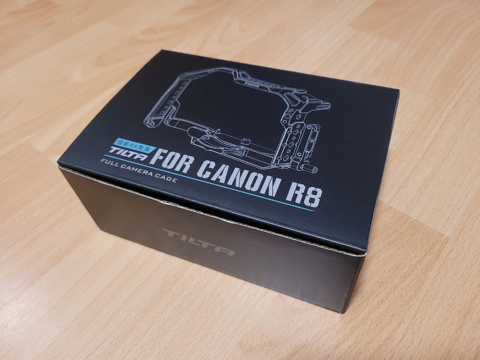 Canon Fotocamera: Canon EOS R8 Tilta Camera Cage – Nuovo (secondo la descrizione) da Luzern venduto da dangriga_ch