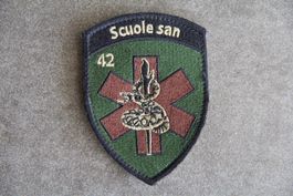 Scuole san 42, Badge mit Klett