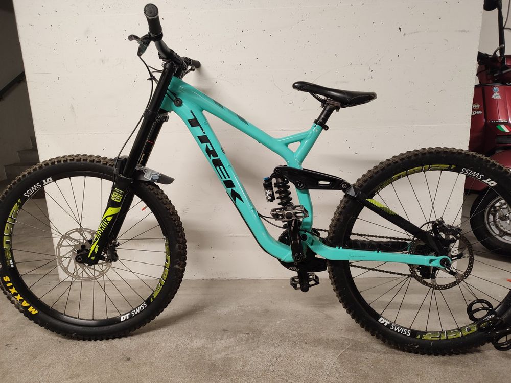 trek diesel downhill bike