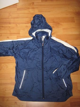 Regenjacke dunkelblau, Grösse 140