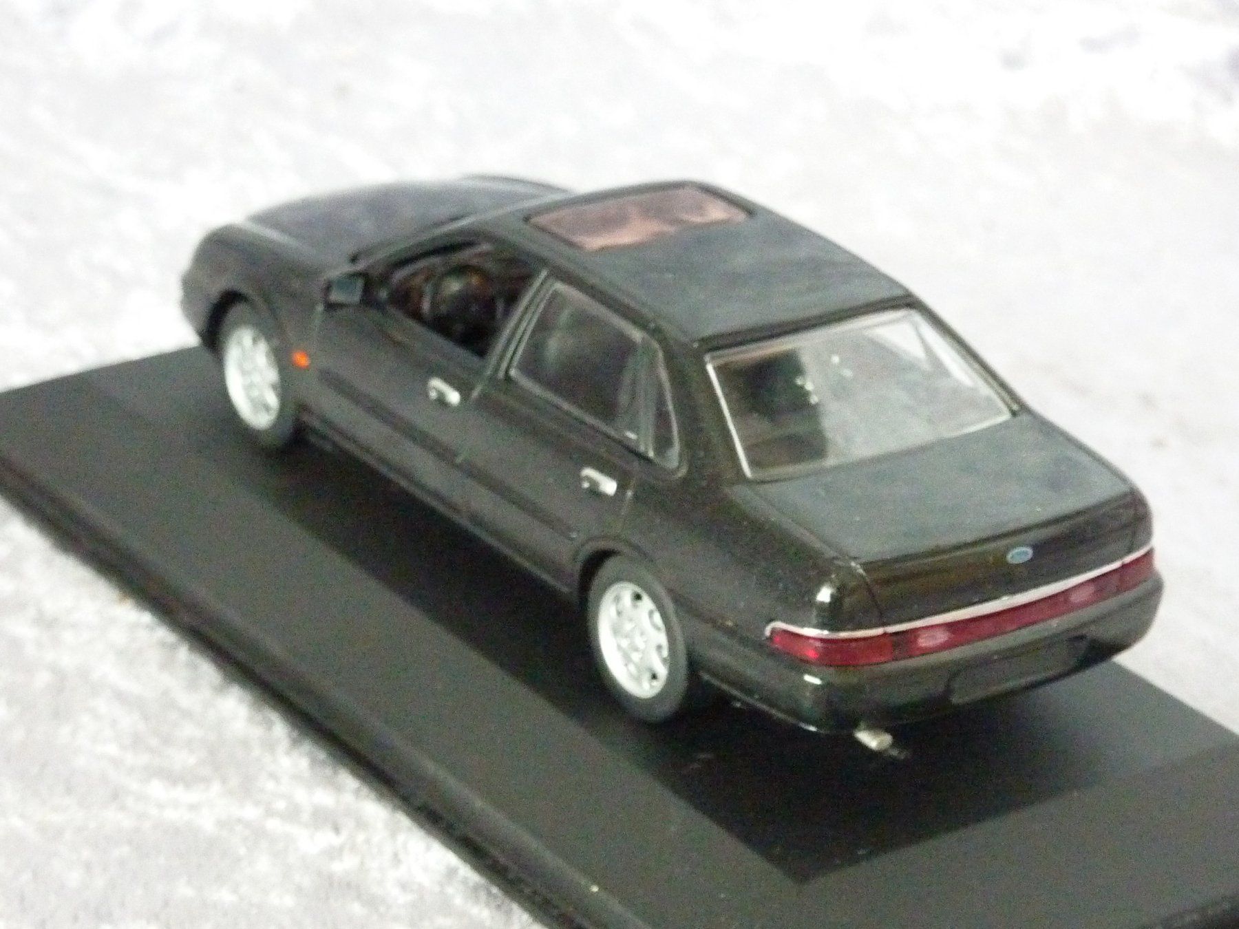 Ford Modellini d'auto: Ford Scorpio 1:43 – Nuovo (secondo la descrizione) da Dürrenäsch venduto da modellautos4you 2