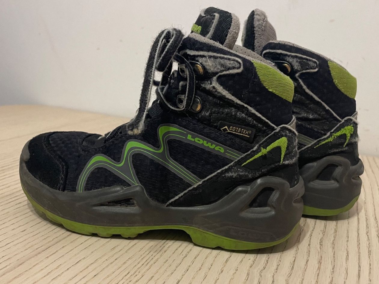 Lowa Scarpe per ragazzi: Lowa Kinderschuh – Usato da Wiesendangen venduto da Blupics 2